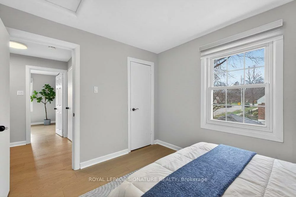 3244, St Clair, Clairlea-Birchmount, Toronto