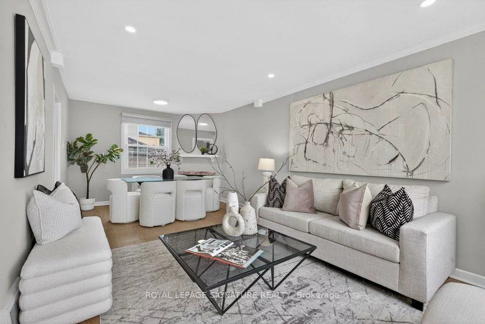 3244, St Clair, Clairlea-Birchmount, Toronto