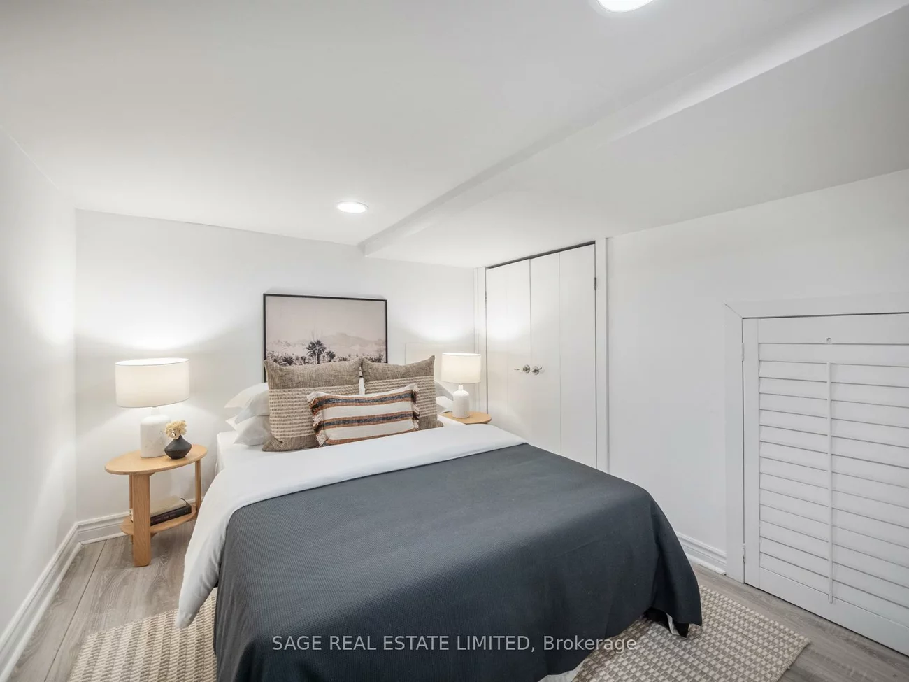 97, Bowmore, Woodbine Corridor, Toronto