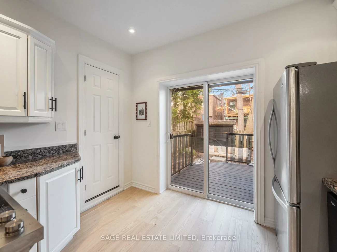 97, Bowmore, Woodbine Corridor, Toronto