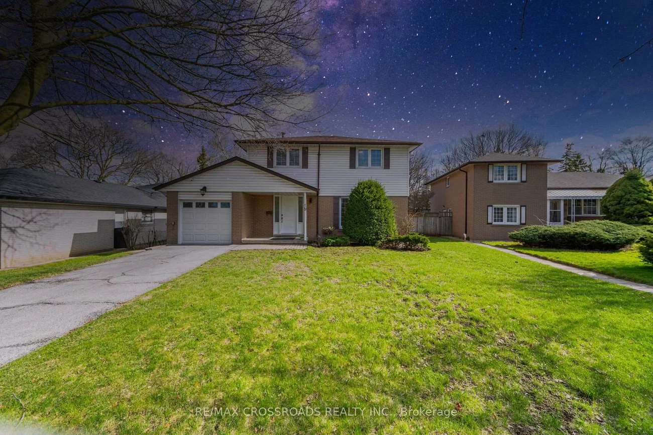 19, Portico, Woburn, Toronto