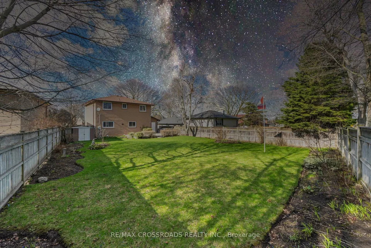 19, Portico, Woburn, Toronto