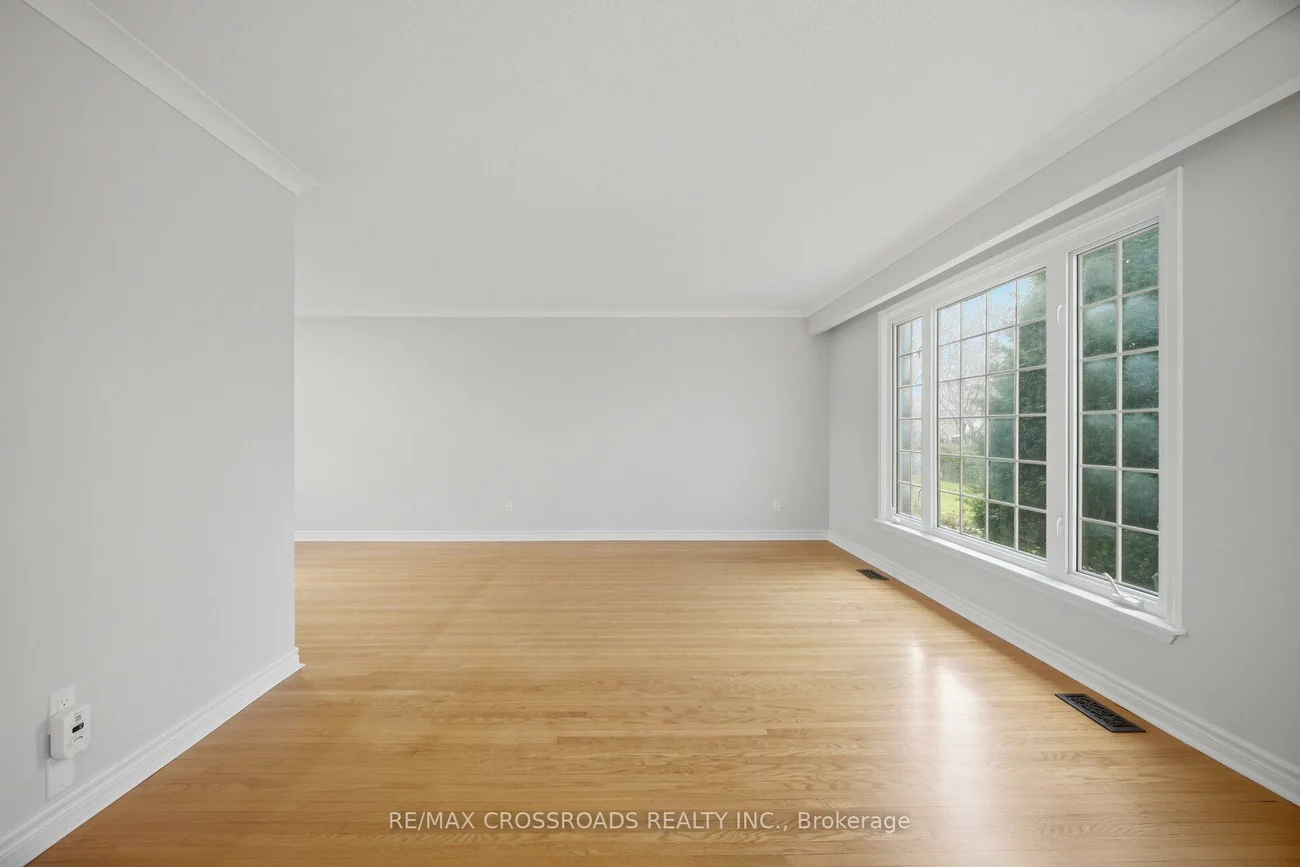 19, Portico, Woburn, Toronto