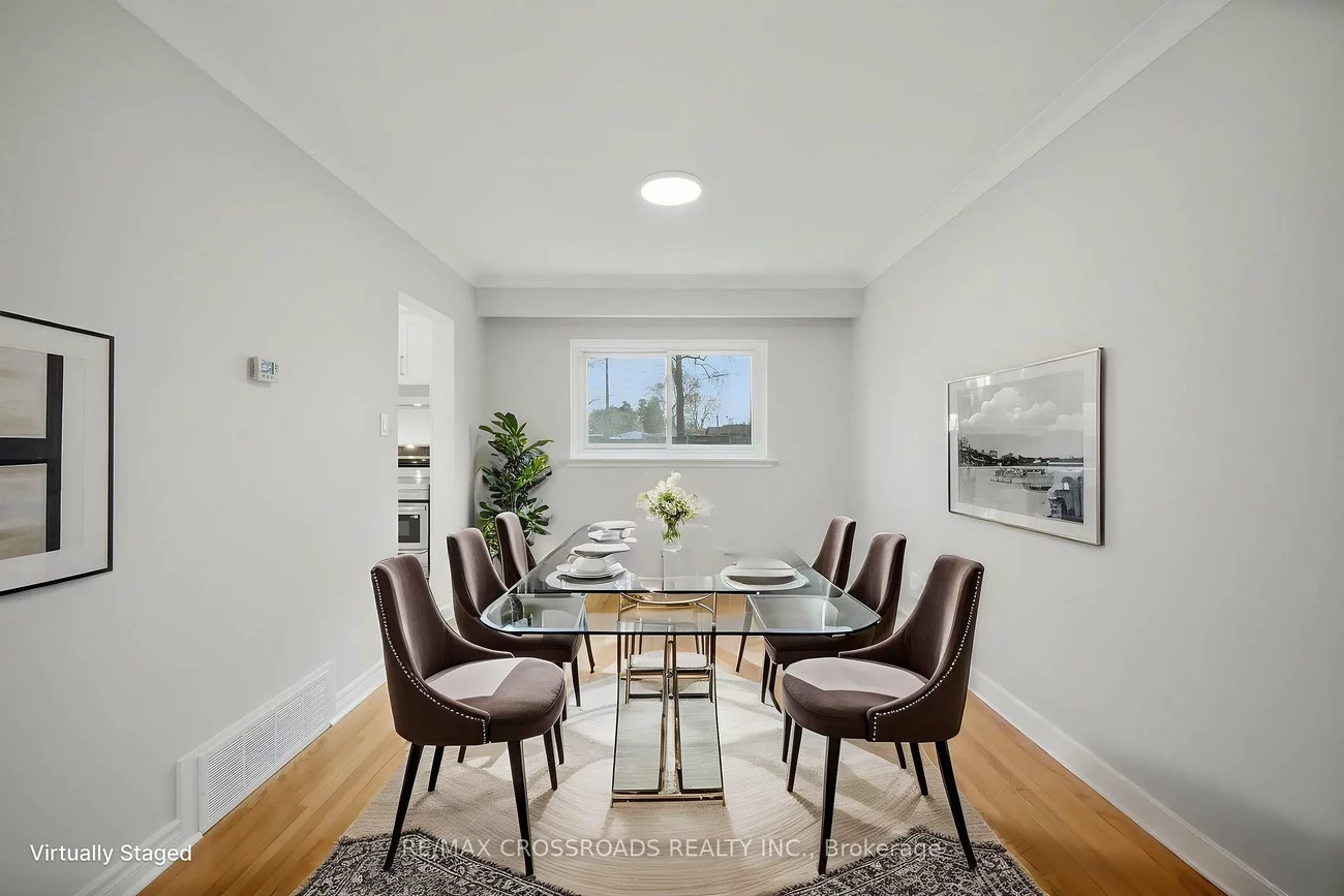 19, Portico, Woburn, Toronto