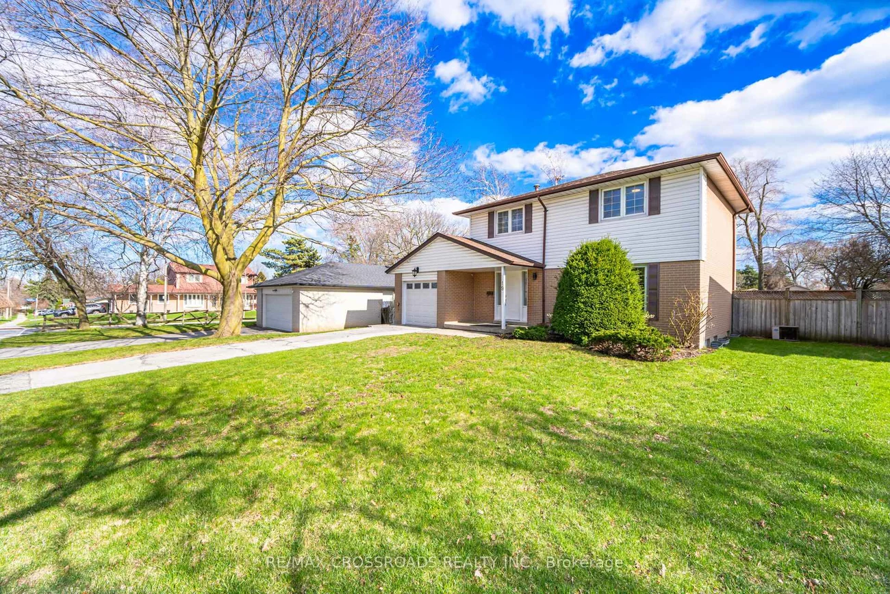 19, Portico, Woburn, Toronto