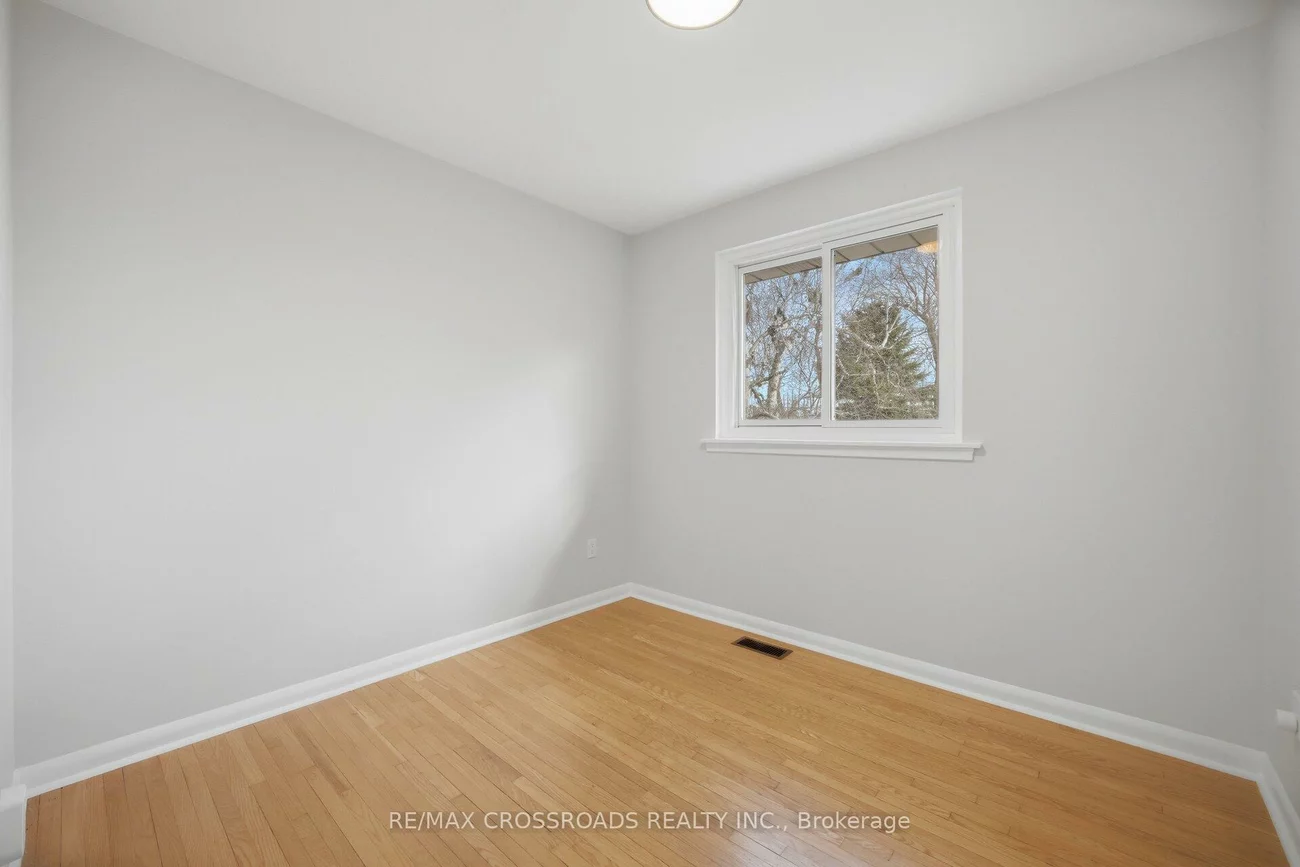 19, Portico, Woburn, Toronto