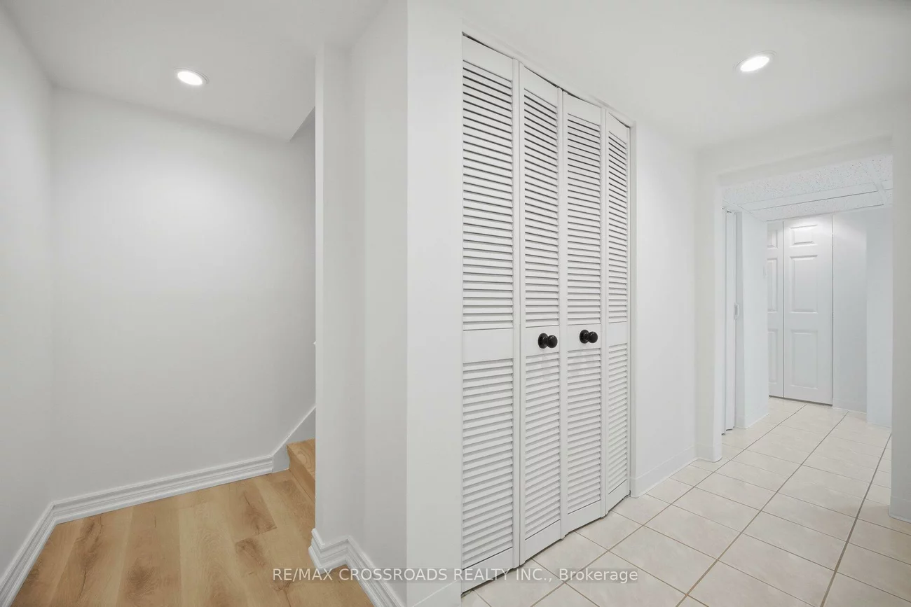 19, Portico, Woburn, Toronto