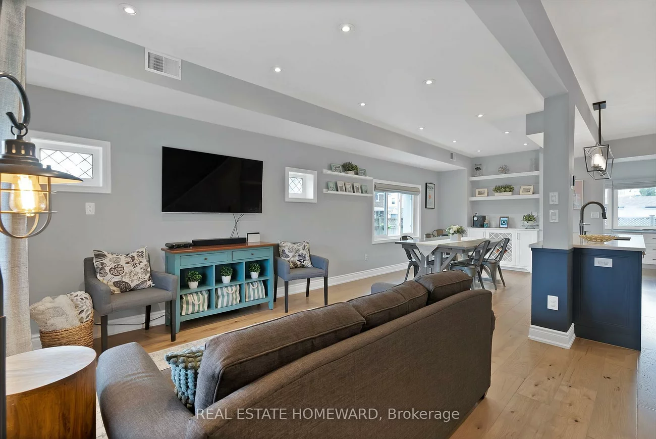 2, Lynn, Birchcliffe-Cliffside, Toronto