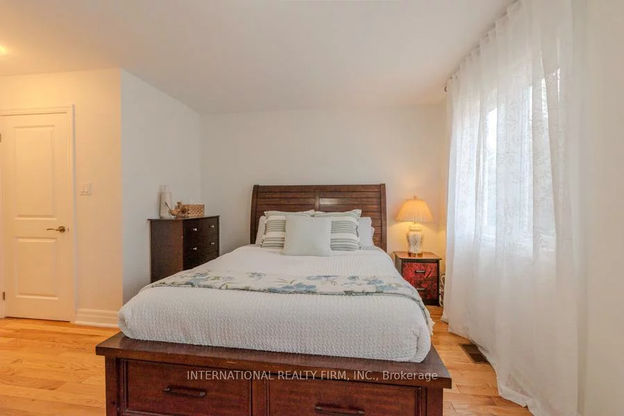 28, Camps, West Hill, Toronto