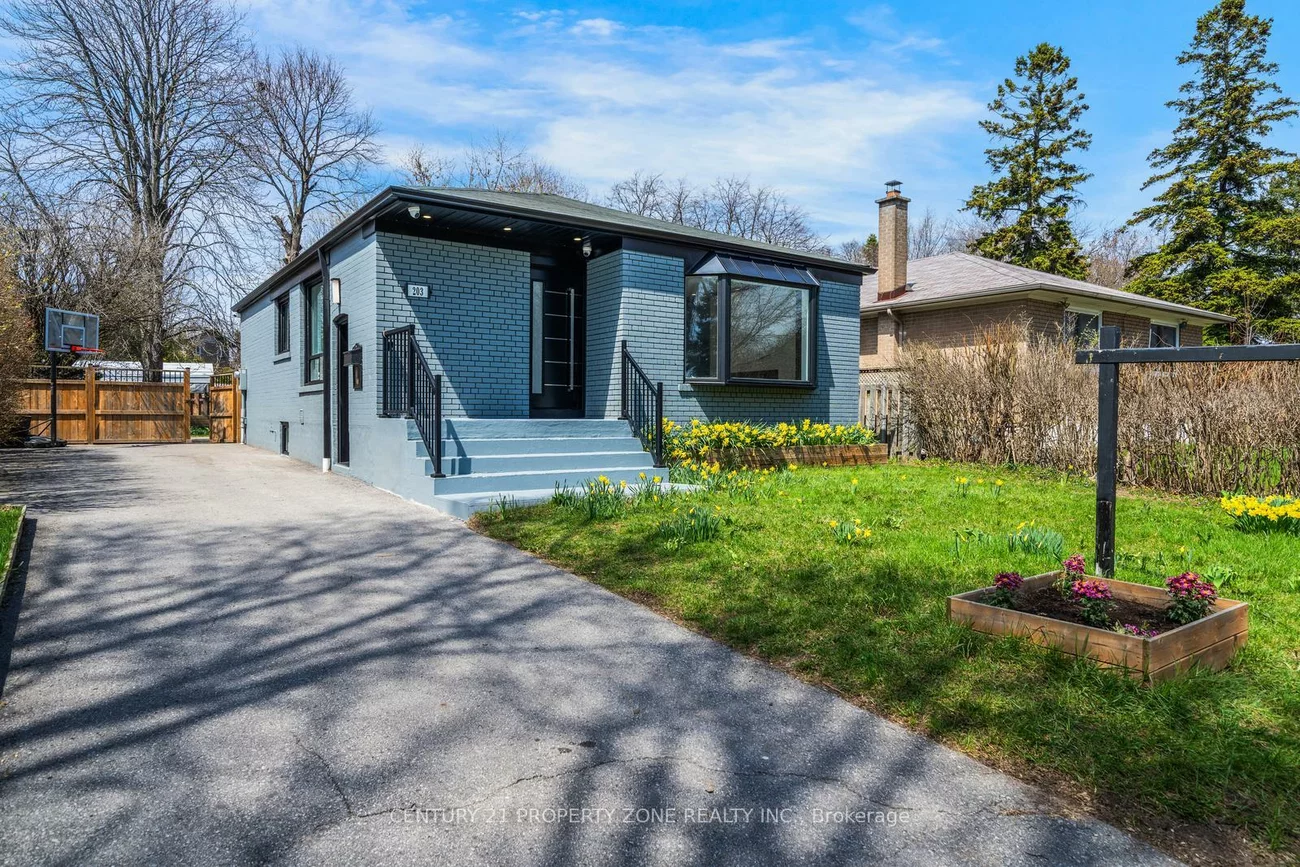203, Toynbee, Guildwood, Toronto