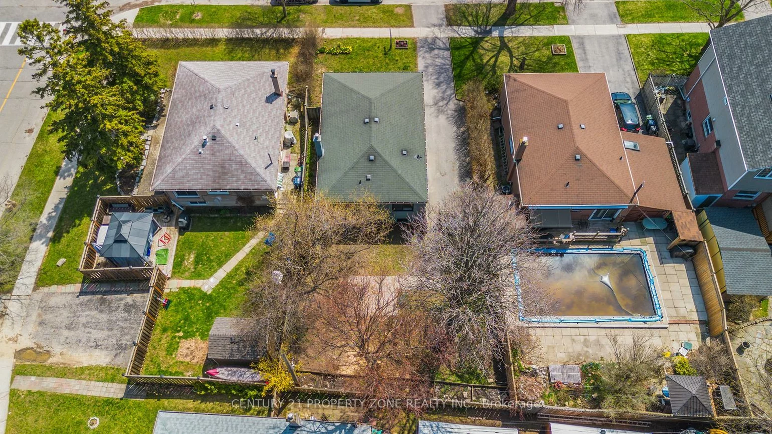 203, Toynbee, Guildwood, Toronto