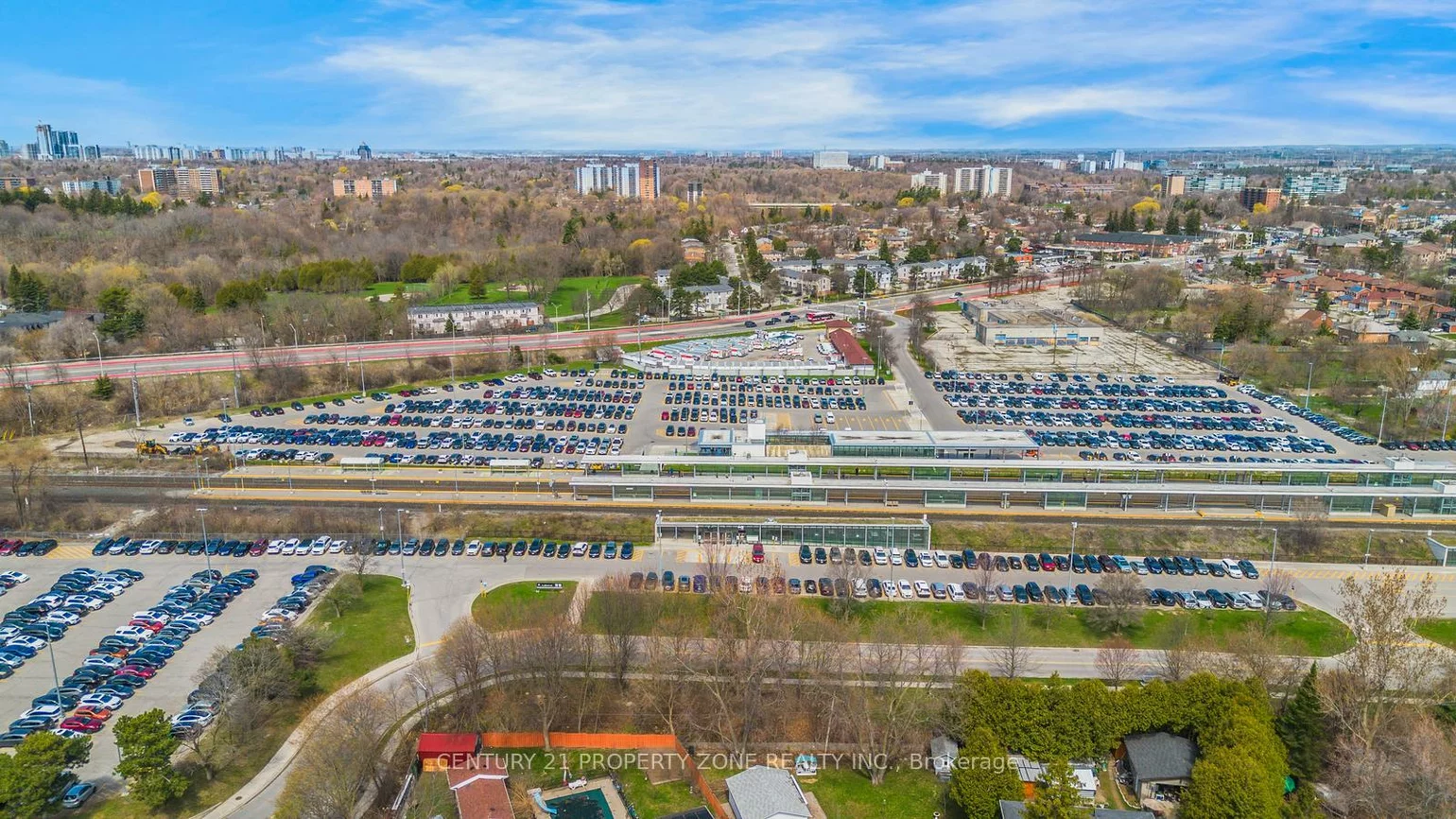 203, Toynbee, Guildwood, Toronto