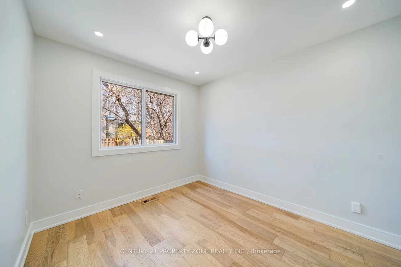 203, Toynbee, Guildwood, Toronto