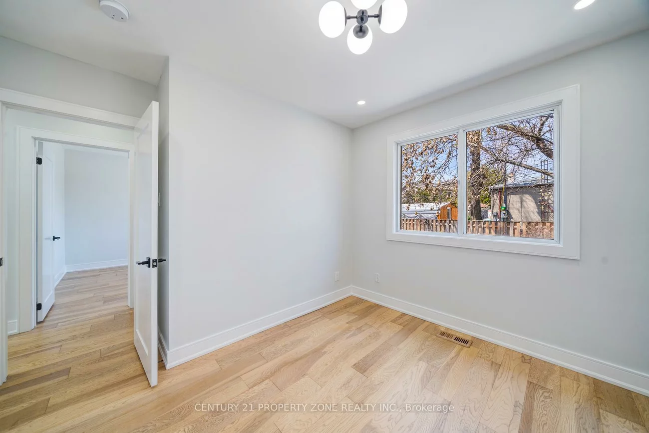 203, Toynbee, Guildwood, Toronto