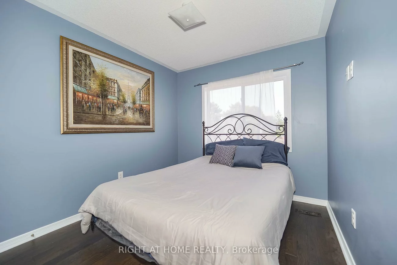 48, Curran Hall, Morningside, Toronto