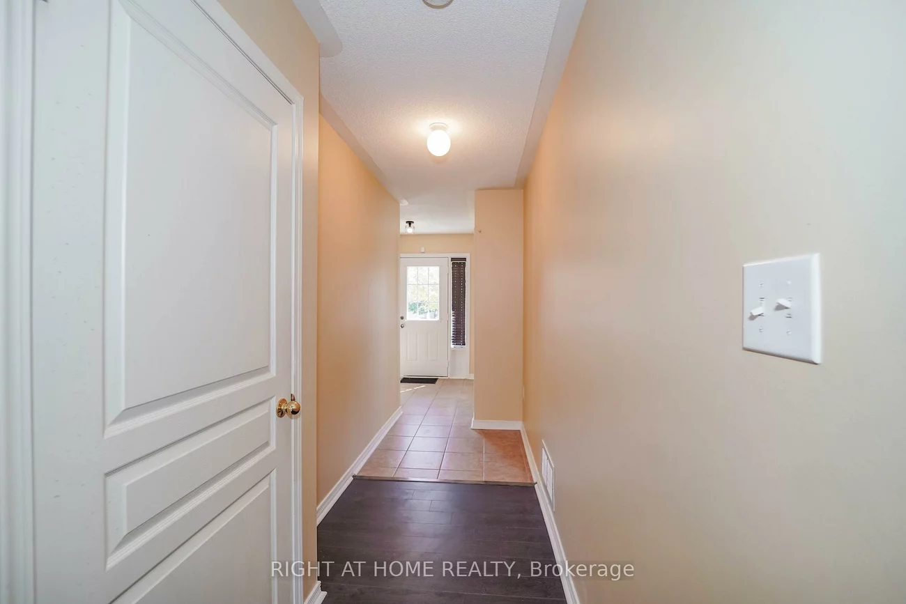 48, Curran Hall, Morningside, Toronto