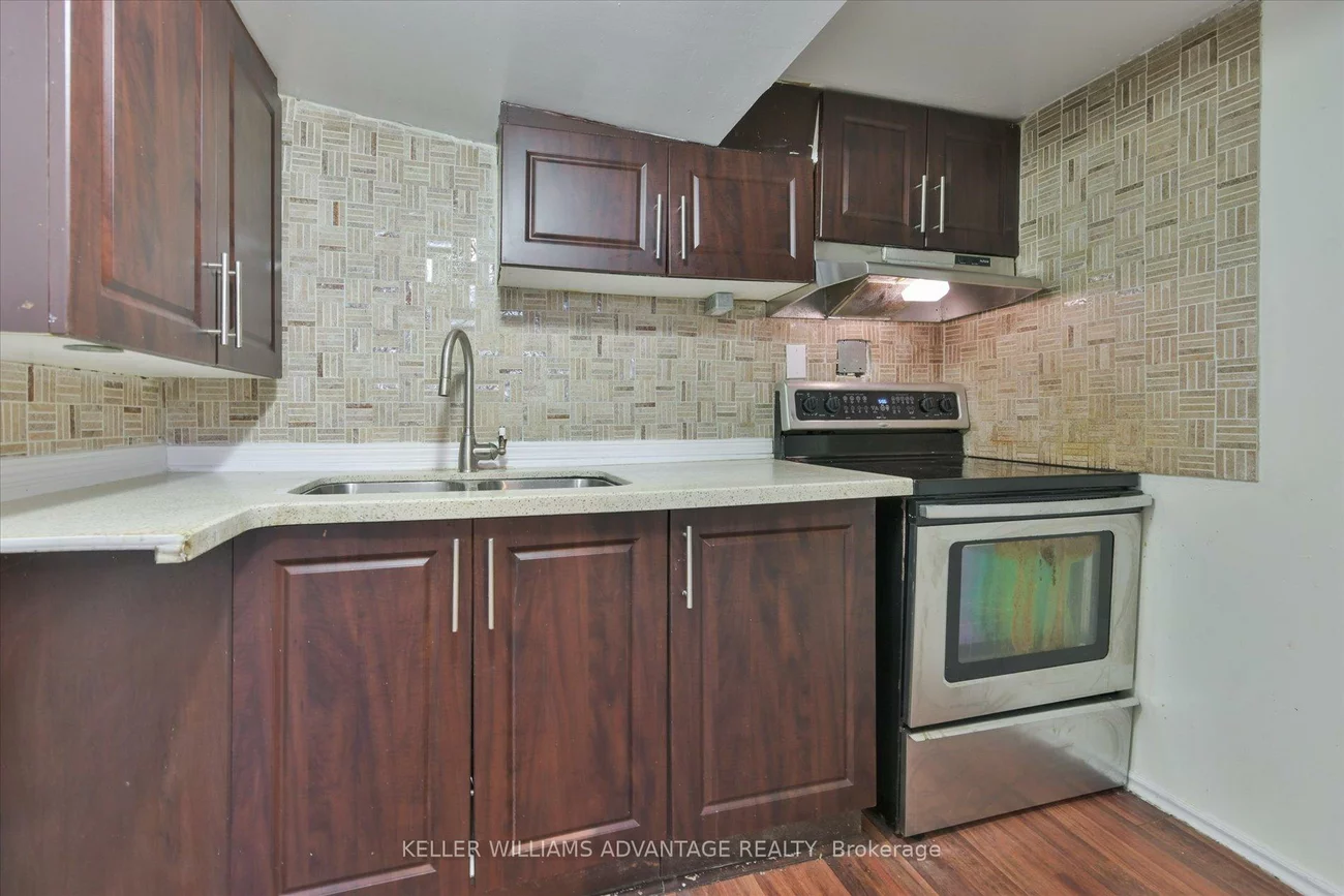 27, Innismore, Wexford-Maryvale, Toronto