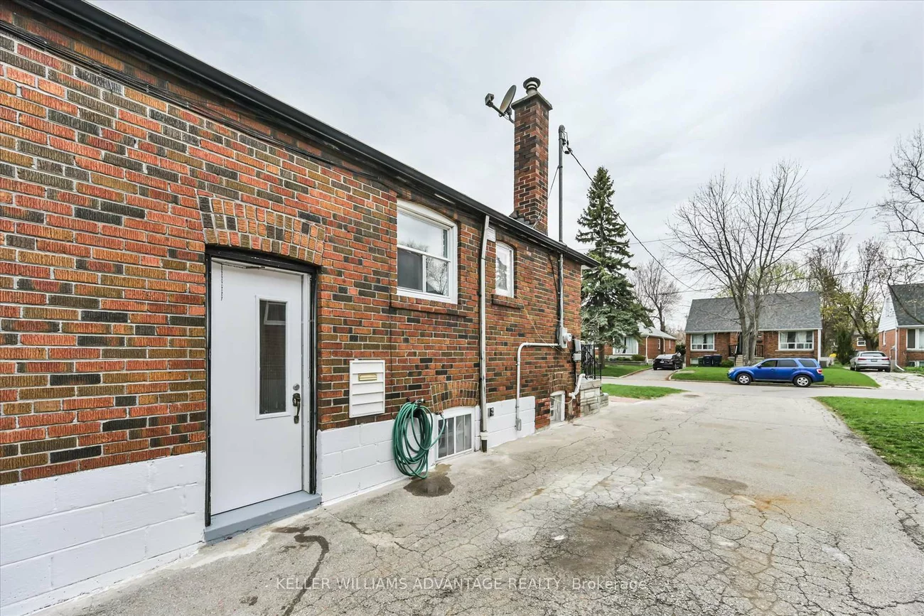 27, Innismore, Wexford-Maryvale, Toronto
