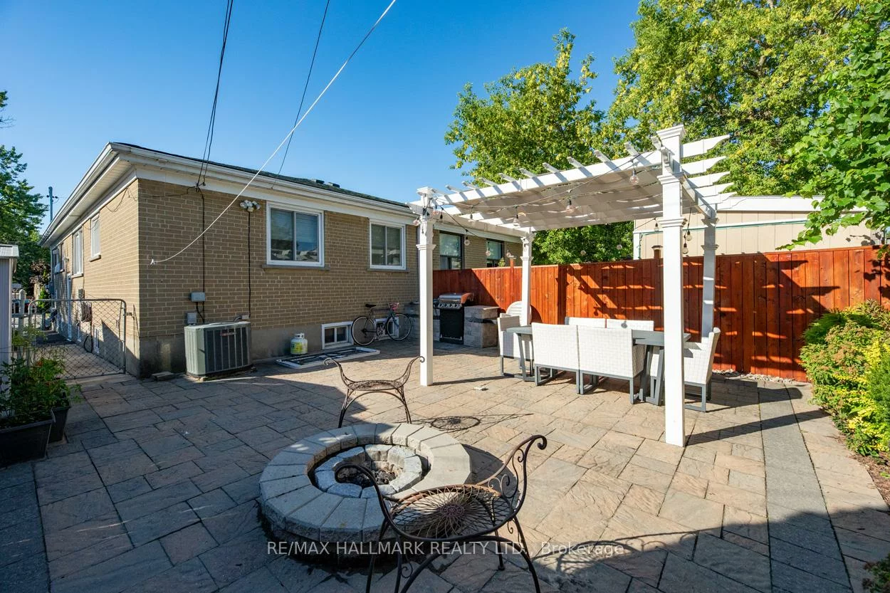 12, Trinnell, Clairlea-Birchmount, Toronto