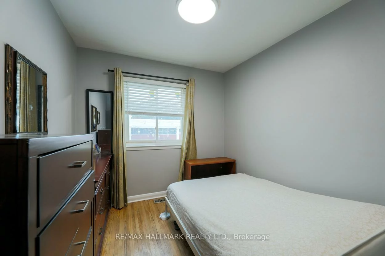12, Trinnell, Clairlea-Birchmount, Toronto