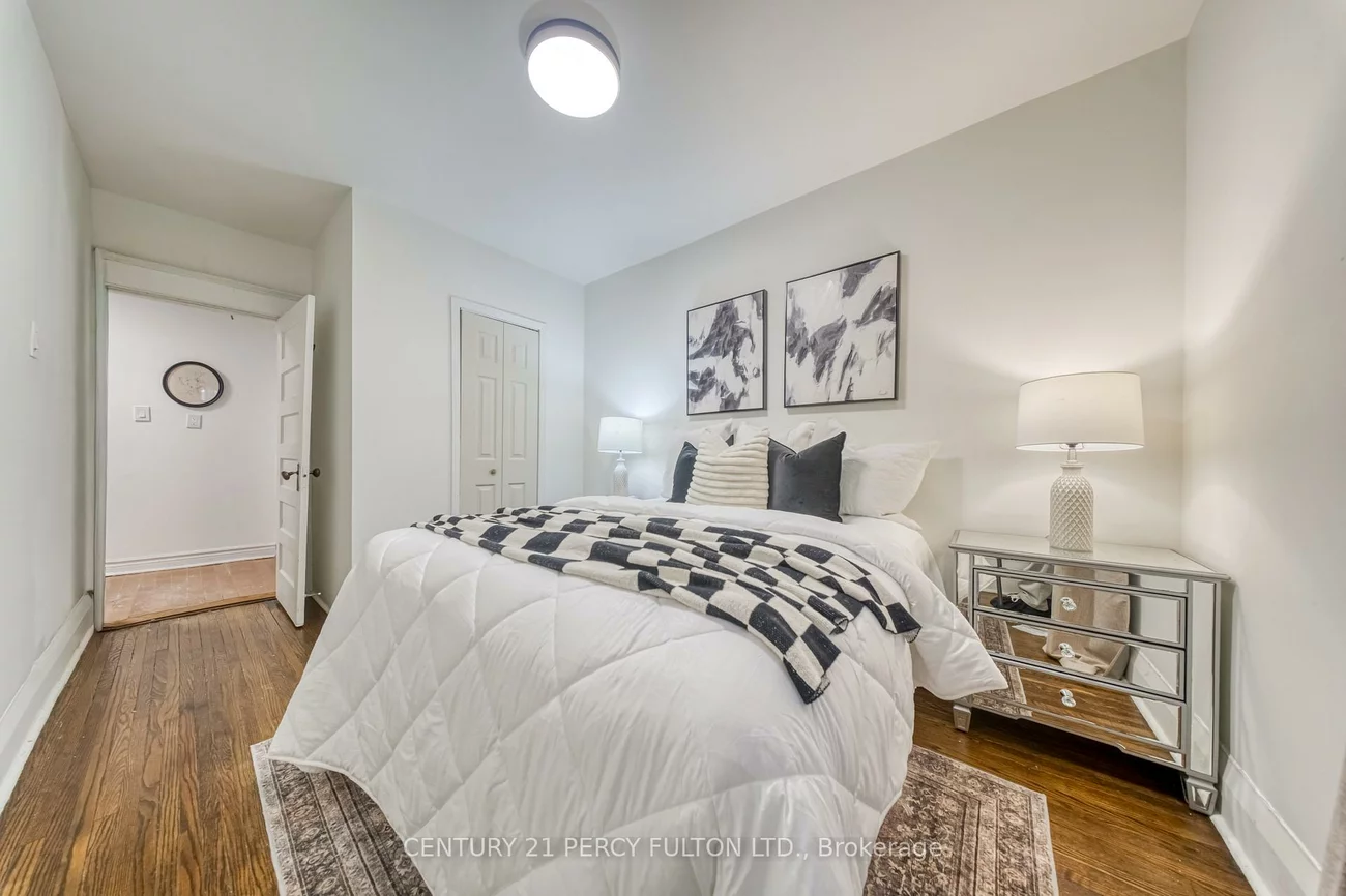 10, Redwood, Greenwood-Coxwell, Toronto