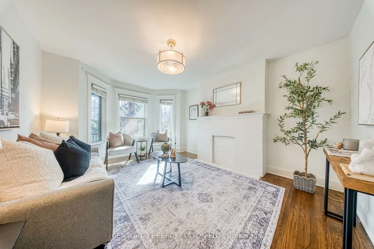 10, Redwood, Greenwood-Coxwell, Toronto
