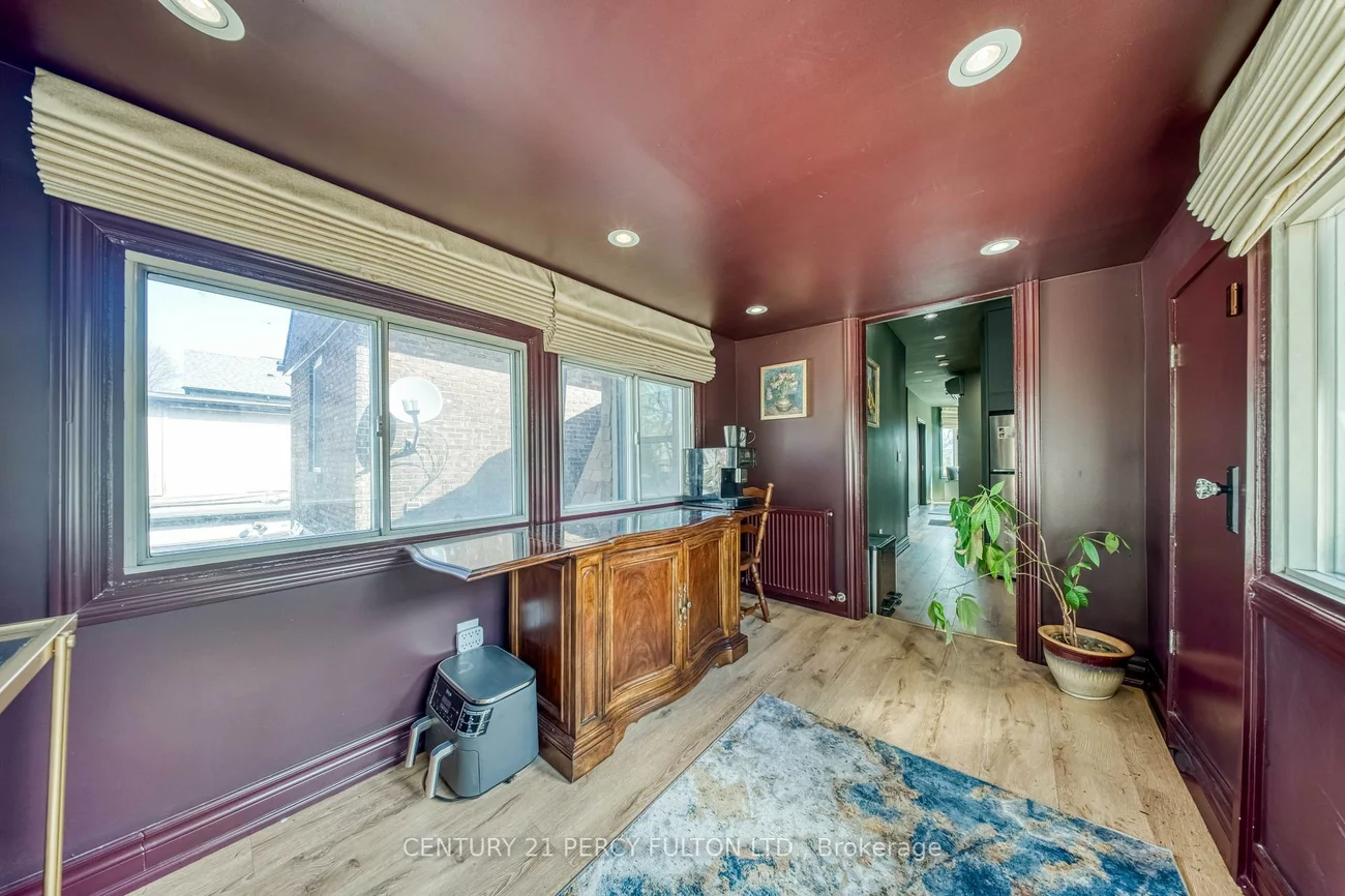 10, Redwood, Greenwood-Coxwell, Toronto