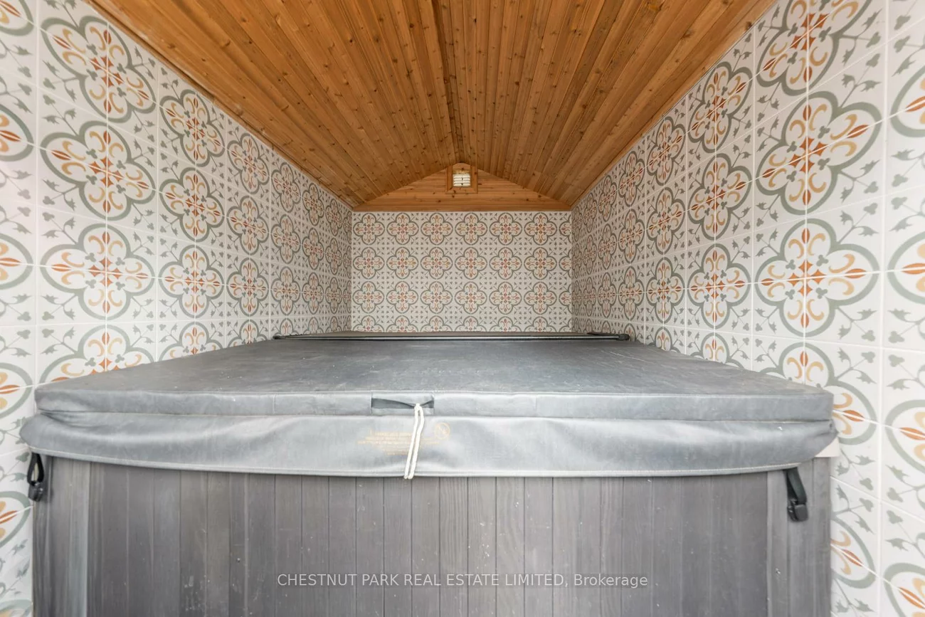 146, Boulton, South Riverdale, Toronto