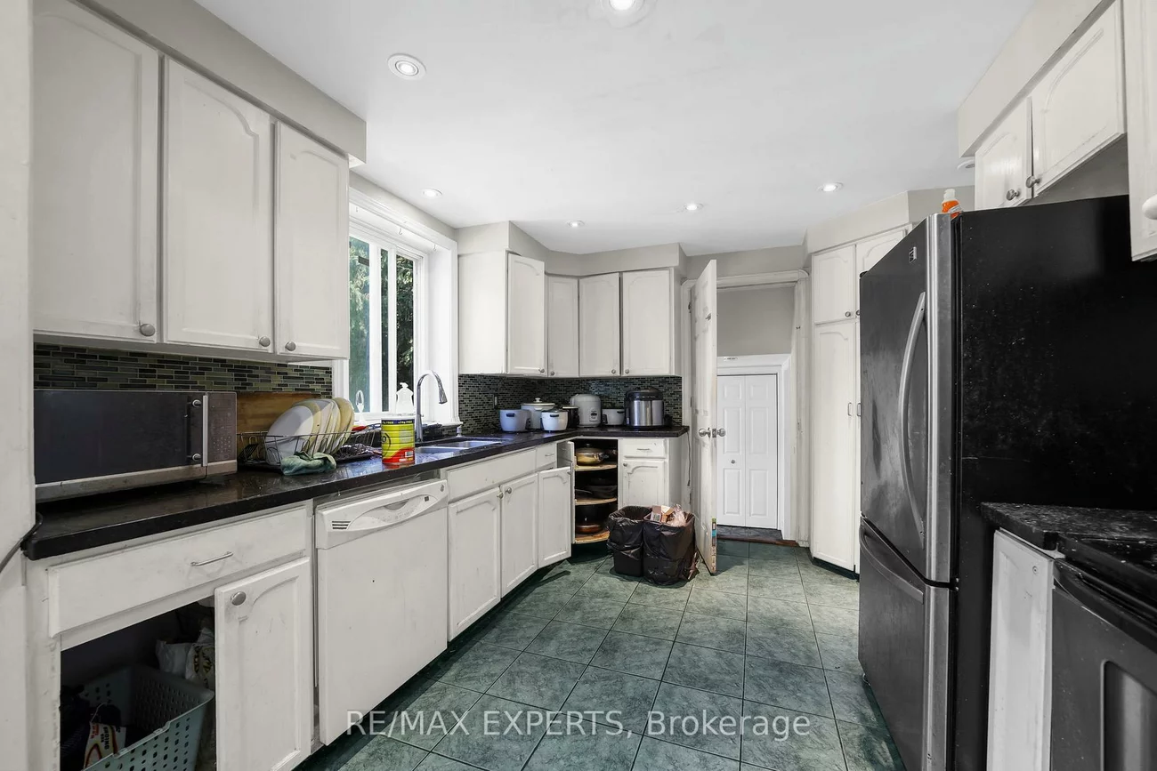 16, Bellehaven, Scarborough Village, Toronto