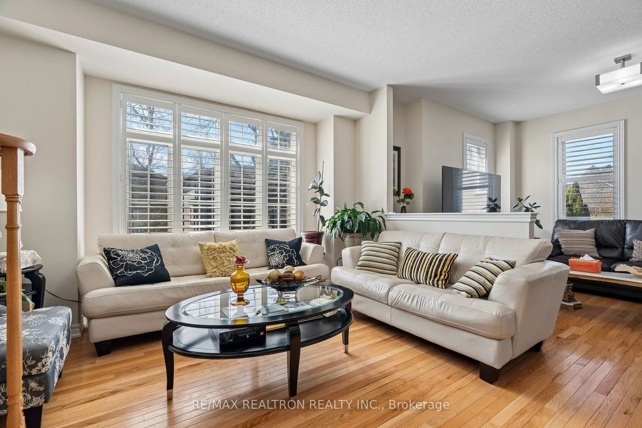 12, Dale, Guildwood, Toronto