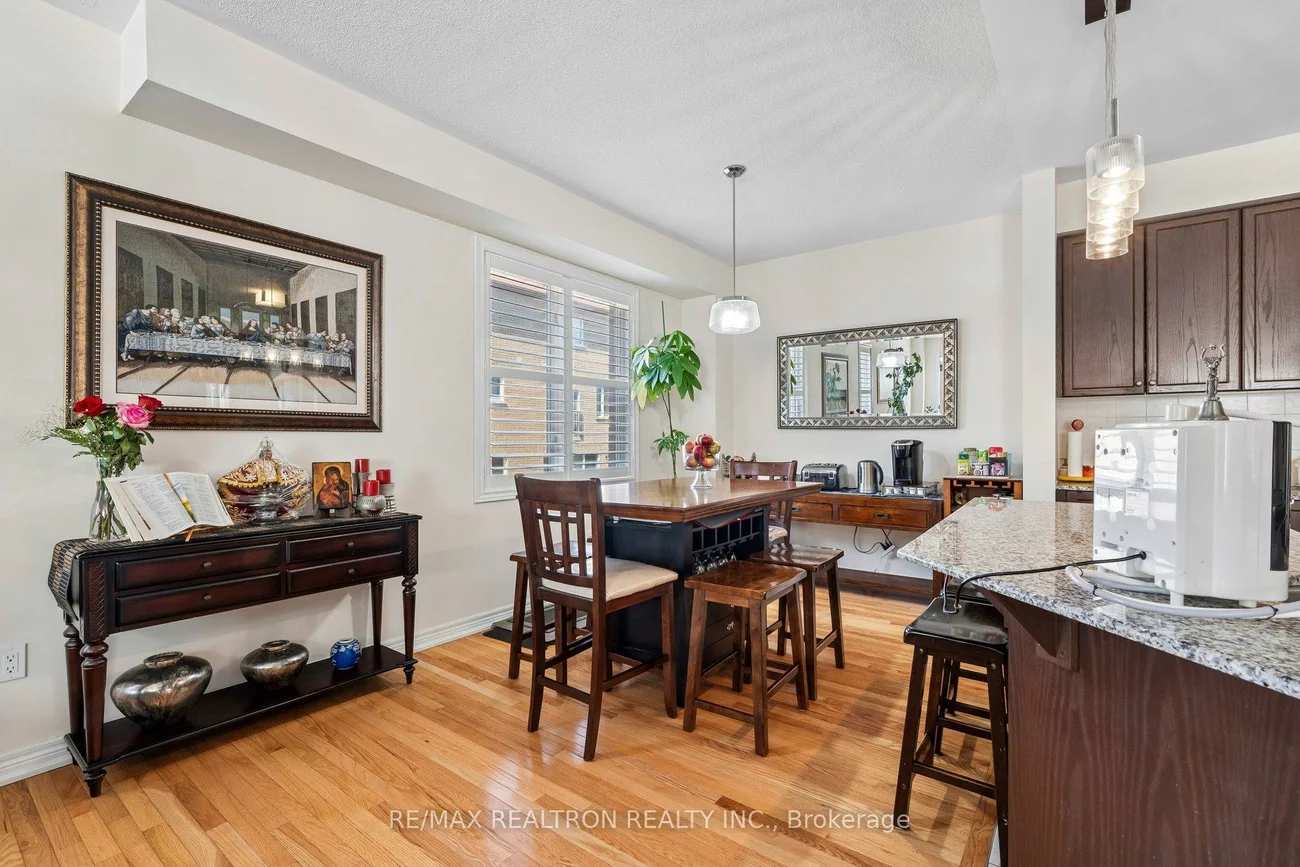 12, Dale, Guildwood, Toronto