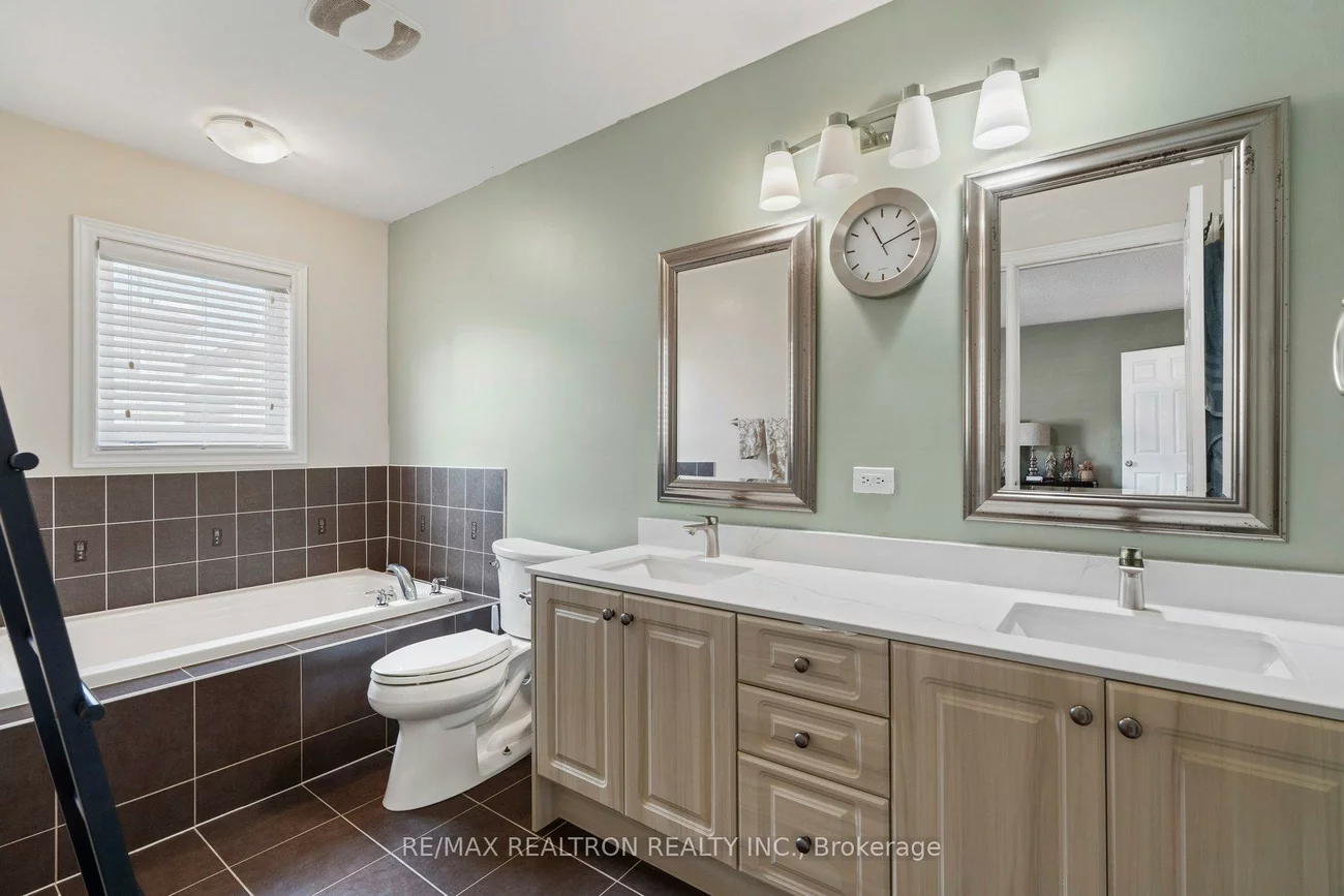 12, Dale, Guildwood, Toronto