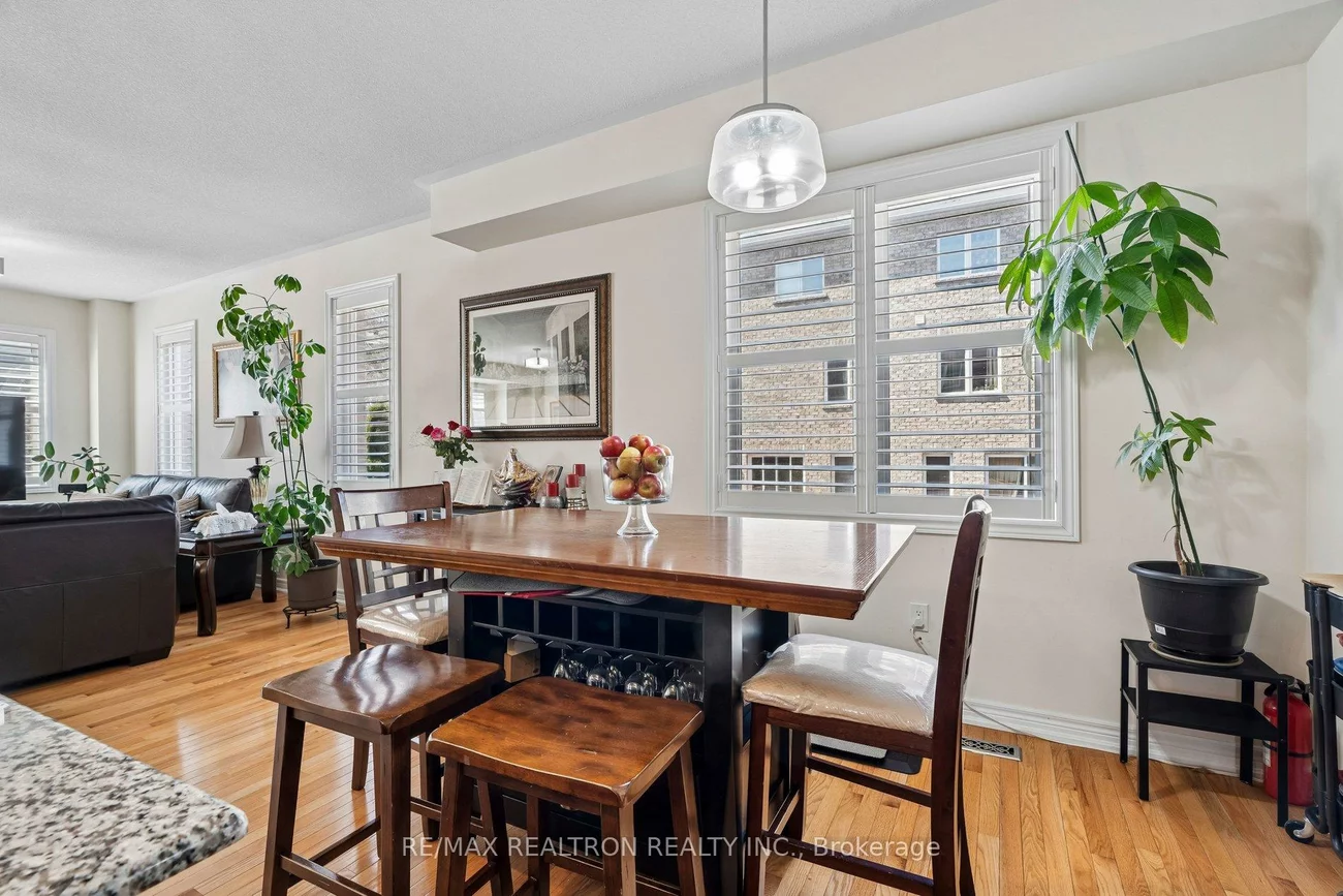 12, Dale, Guildwood, Toronto