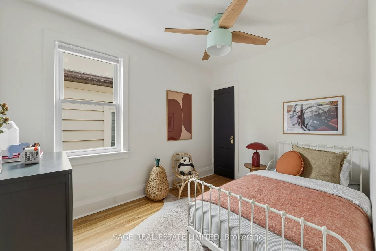 31, Glenmore, Woodbine Corridor, Toronto