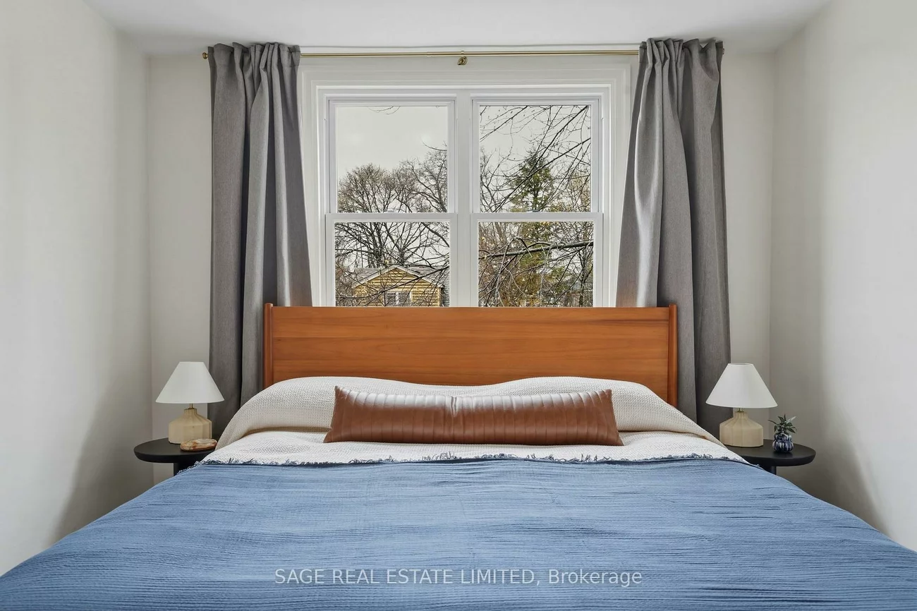 31, Glenmore, Woodbine Corridor, Toronto