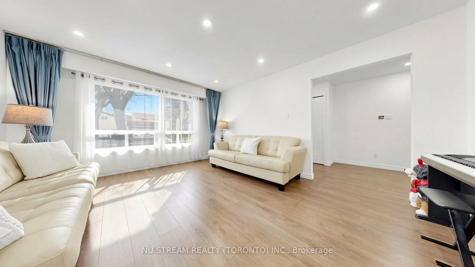 26, Alexmuir, Agincourt North, Toronto