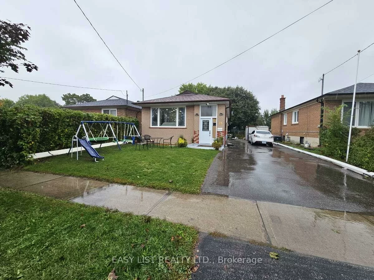 15, Barnes, Woburn, Toronto