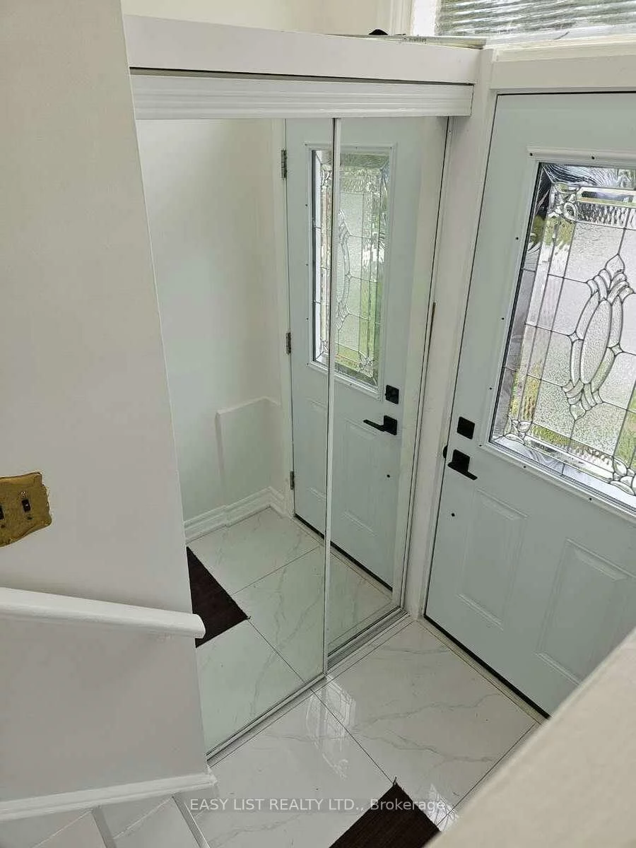 15, Barnes, Woburn, Toronto