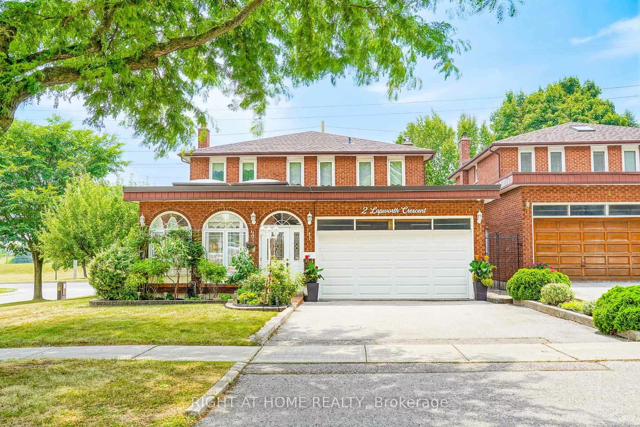2, Lapworth, Steeles, Toronto