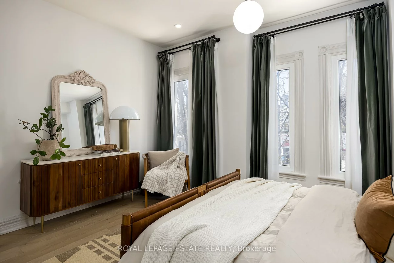 516, Eastern, South Riverdale, Toronto