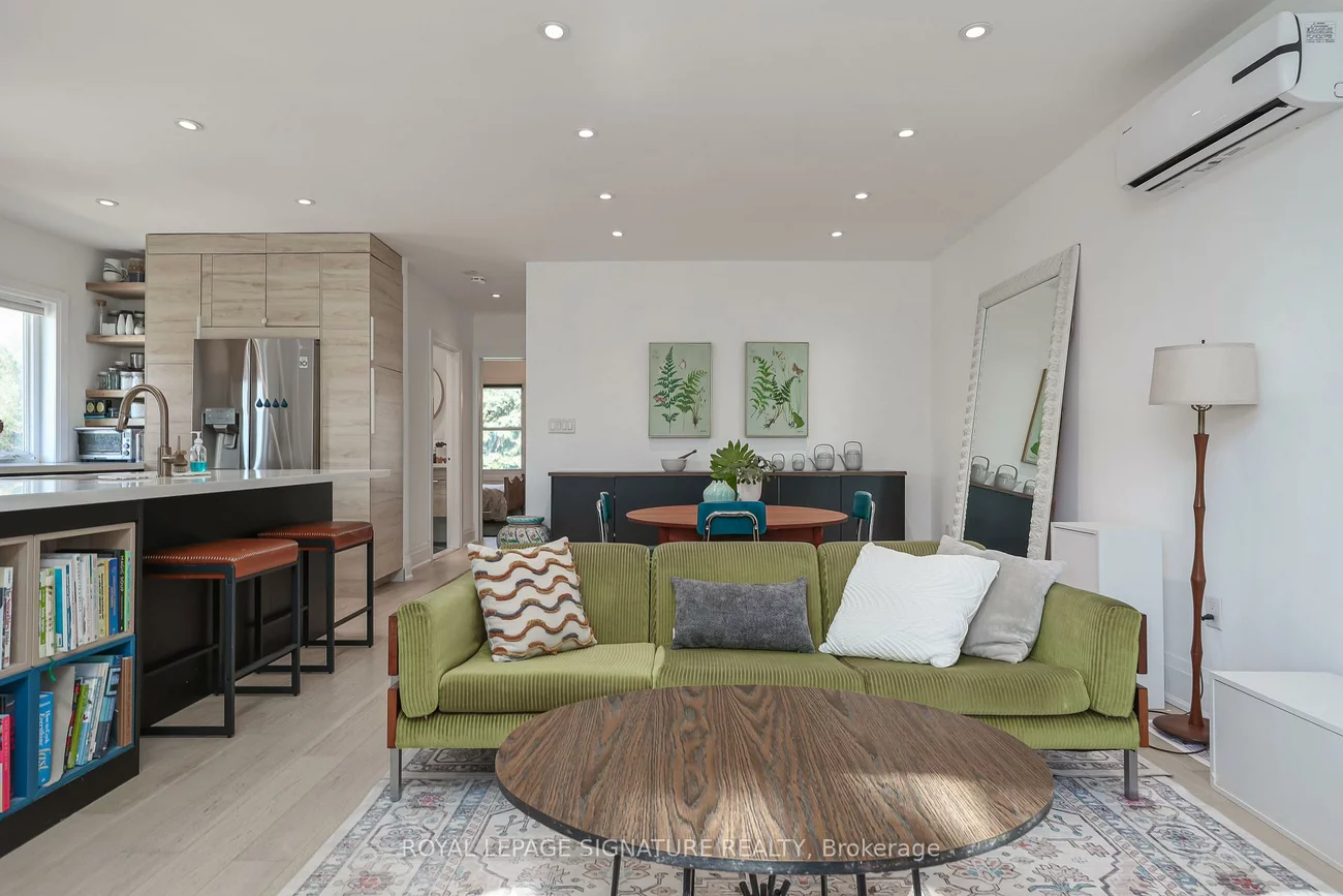 71, South Bonnington, Birchcliffe-Cliffside, Toronto