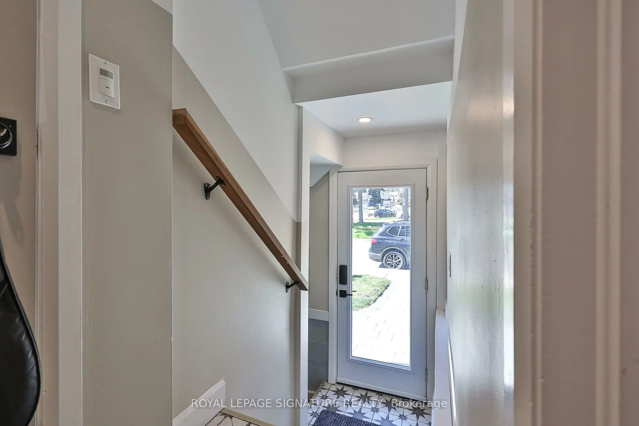 71, South Bonnington, Birchcliffe-Cliffside, Toronto