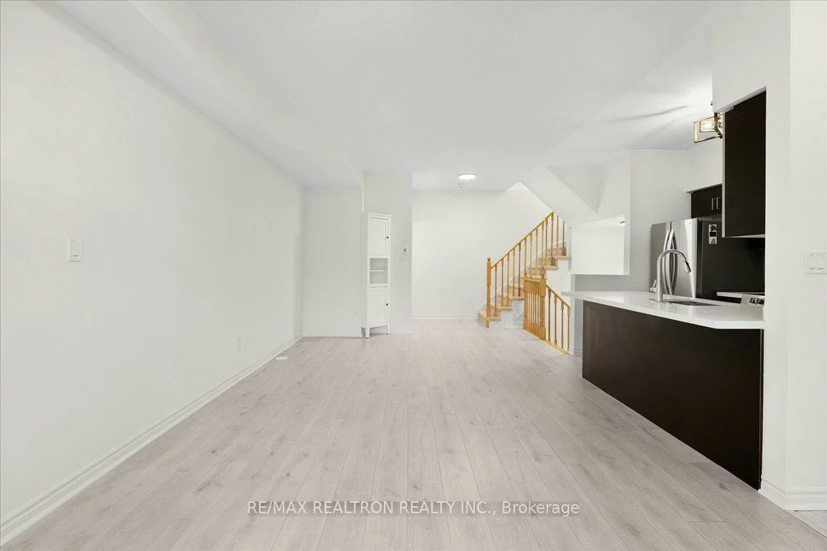 8, Eaton Park, L'Amoreaux, Toronto