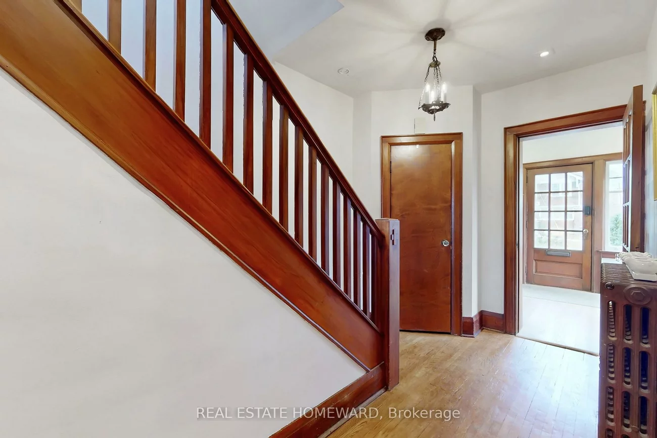 106, Dawes, Crescent Town, Toronto