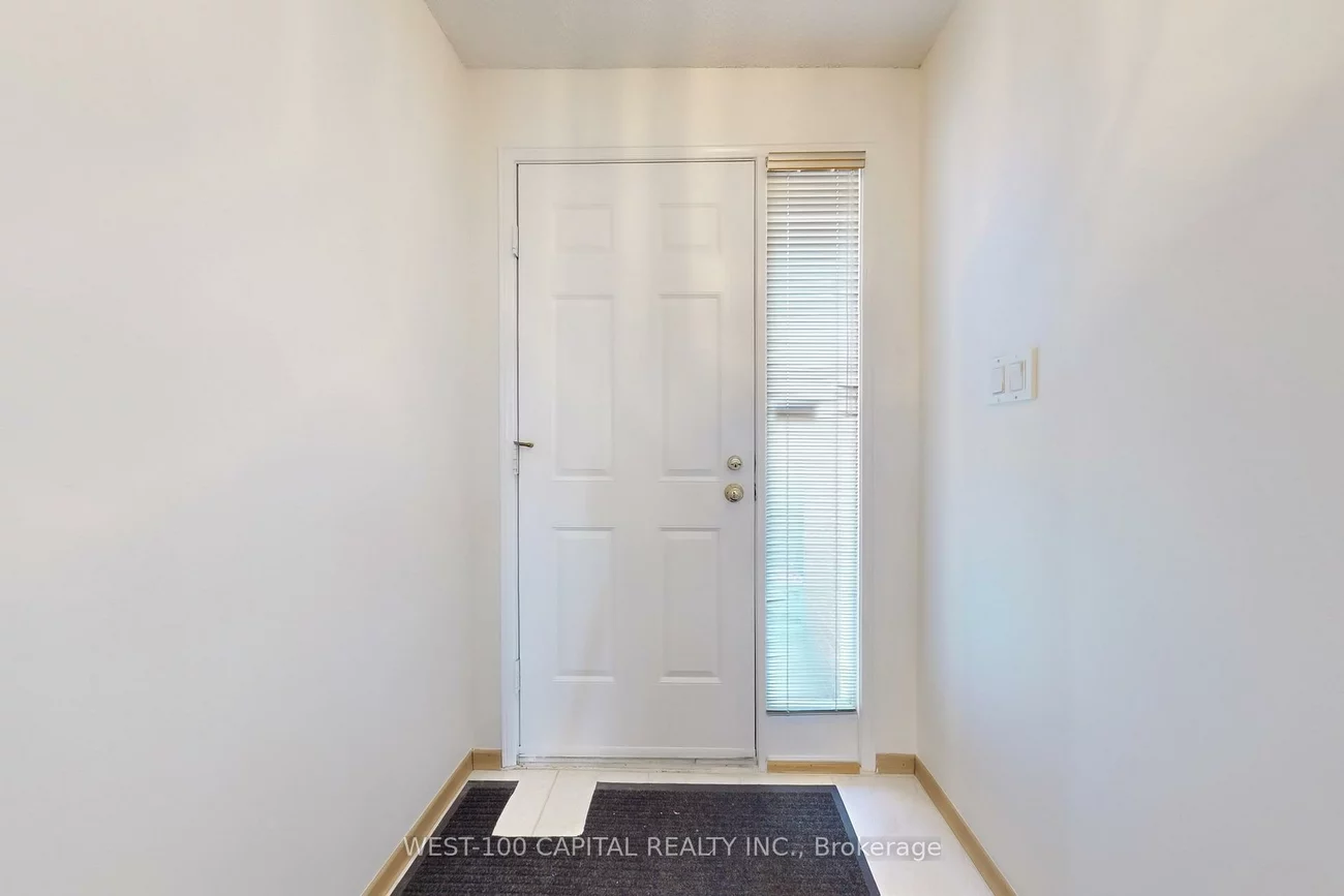 30, Wintermute, Steeles, Toronto