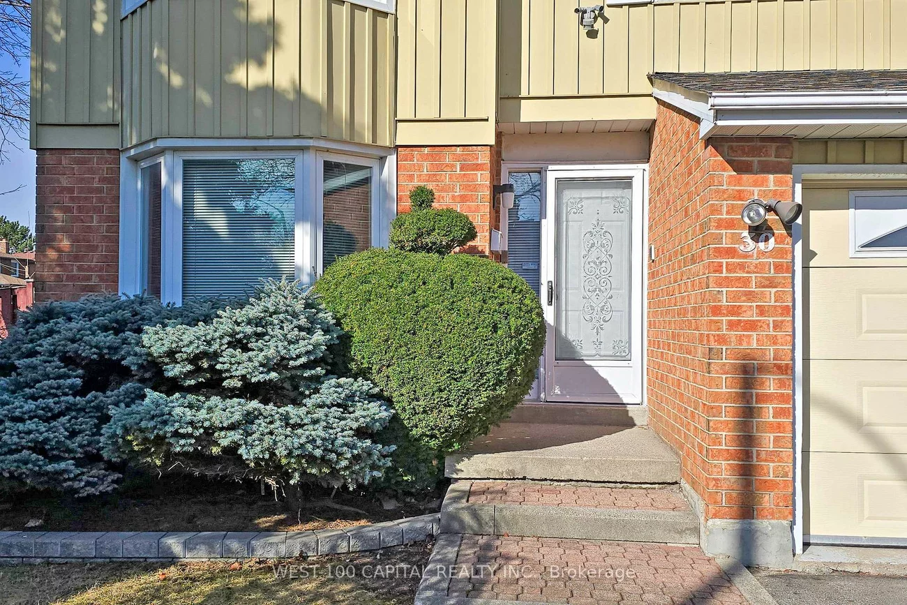 30, Wintermute, Steeles, Toronto