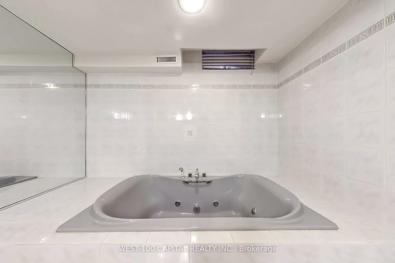 30, Wintermute, Steeles, Toronto