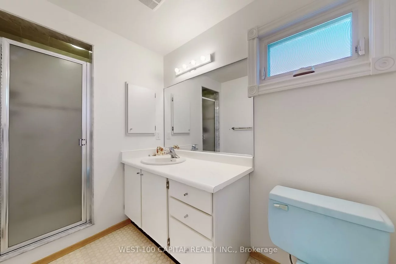 30, Wintermute, Steeles, Toronto