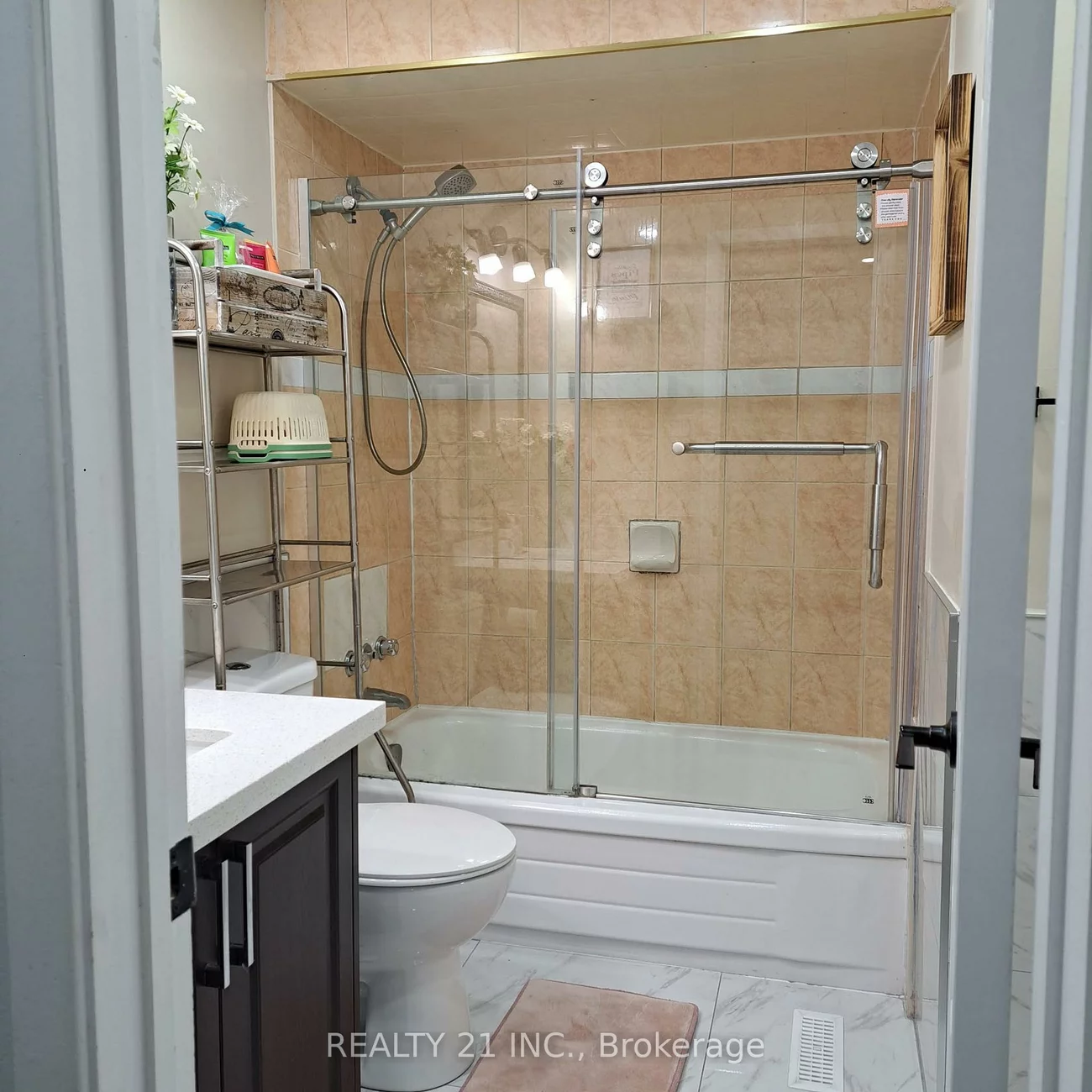 55, Shepmore, Malvern, Toronto