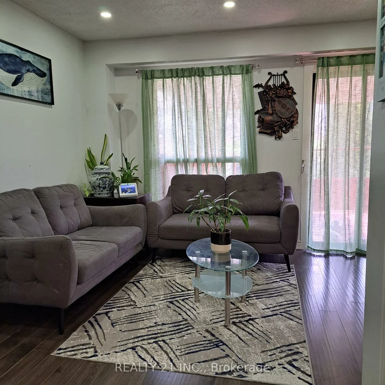 55, Shepmore, Malvern, Toronto